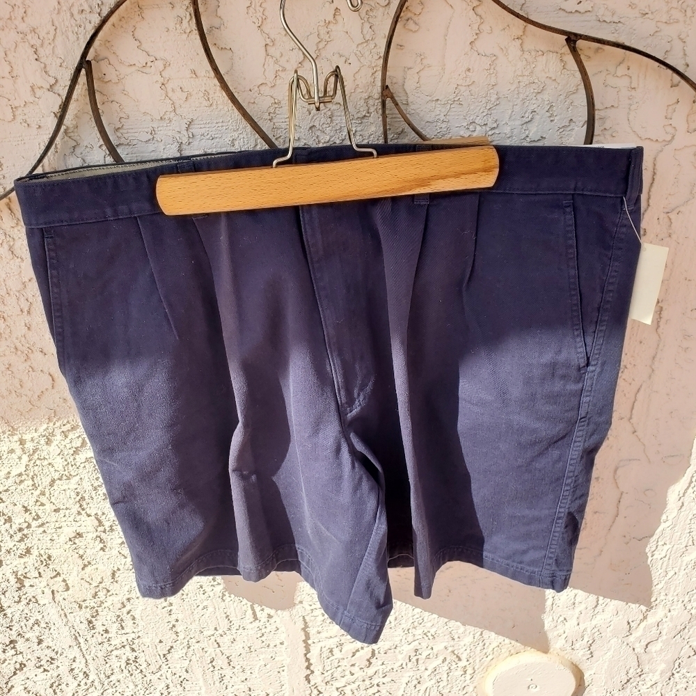 Woolrich Mens Navy Blue Pleated Chino Shorts Size 42 New With Tags faded‎ seam